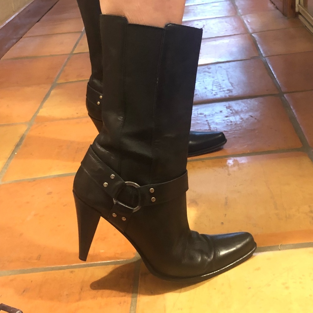 Donald Pliner Black heeled boots